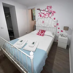 2x Com Pátio, Em Frente Apartamento Paço de Arcos